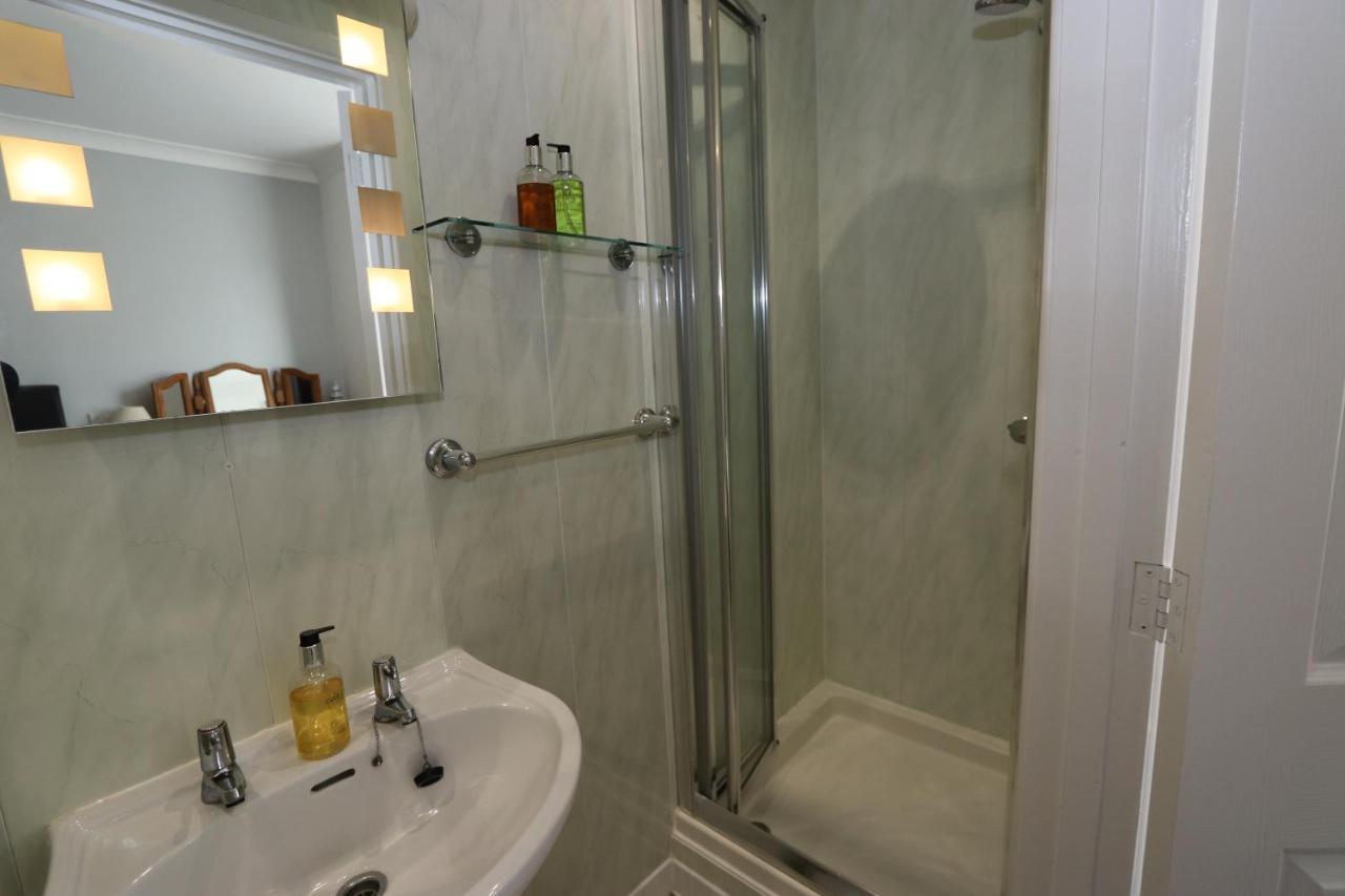 The Pebbles - Adults Only Guest house