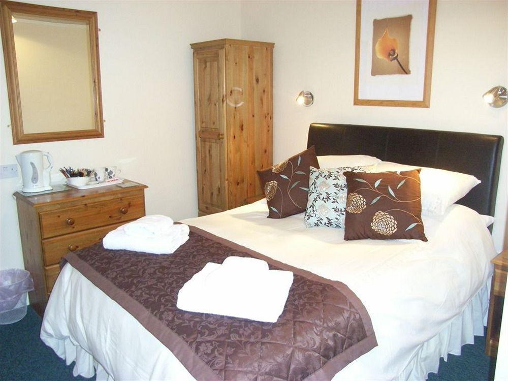 The Pebbles - Adults Only Weymouth